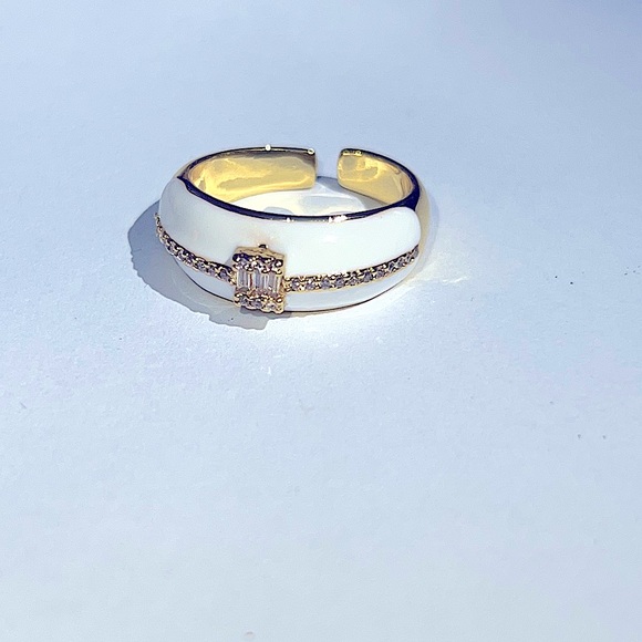 Gold & White Enamel Signet Ring with Cubic Zirconia - NWT - Picture 1 of 5